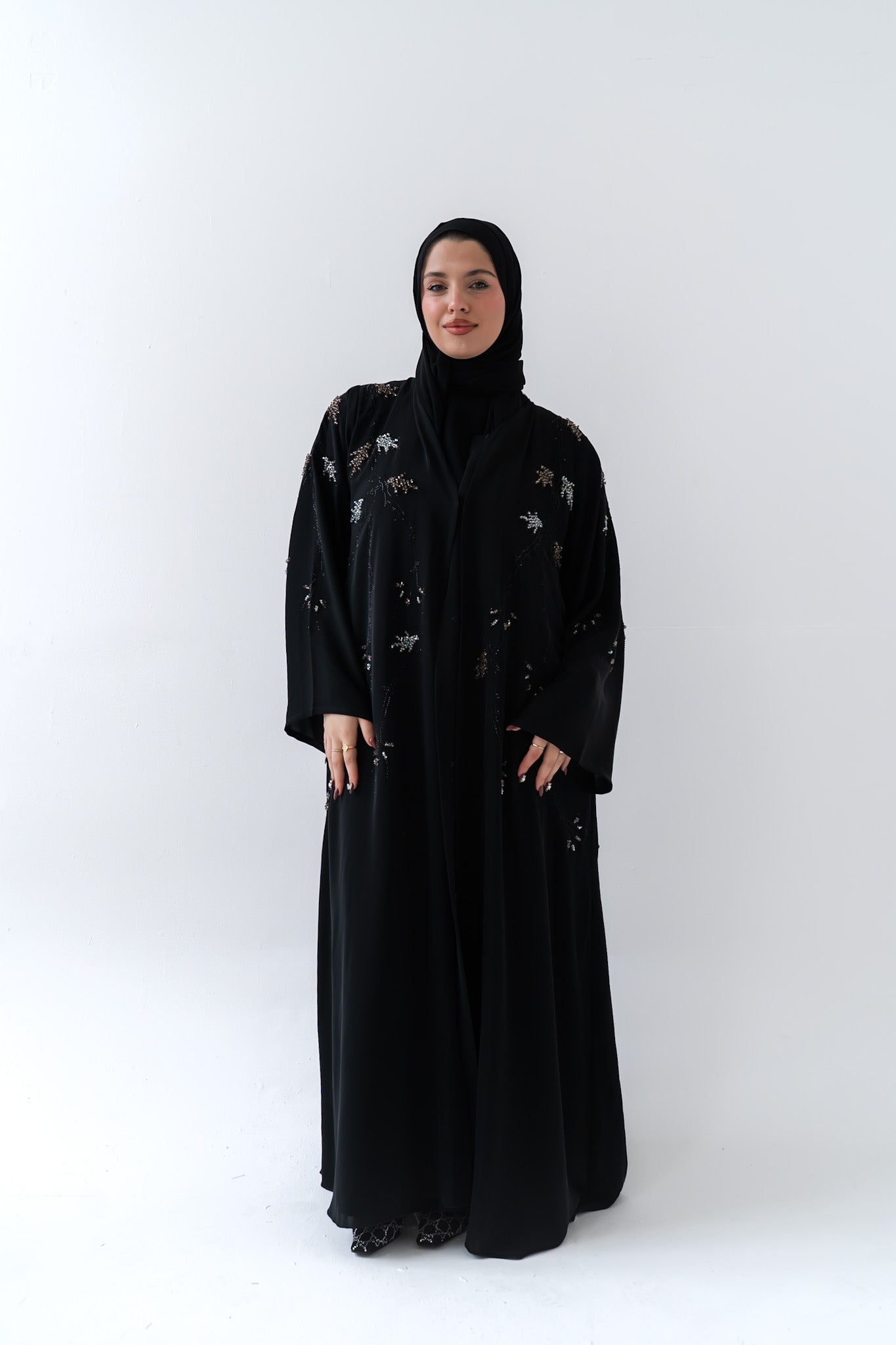 Thuraya Abaya