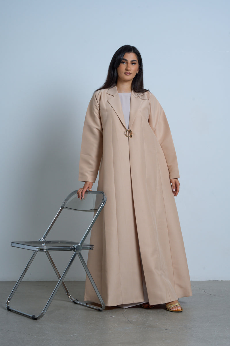 Hilm Al-Nūr Abaya