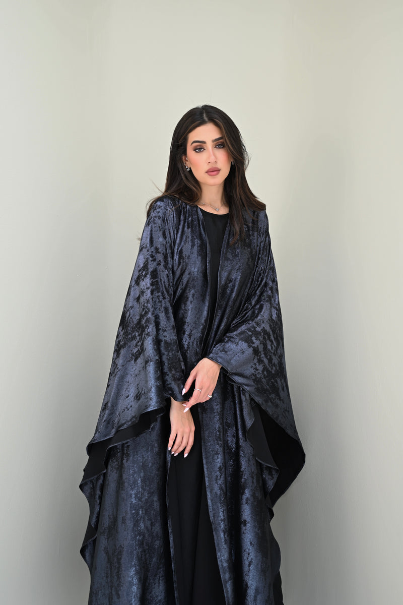 Layali Velvet Abaya – Night Elegance