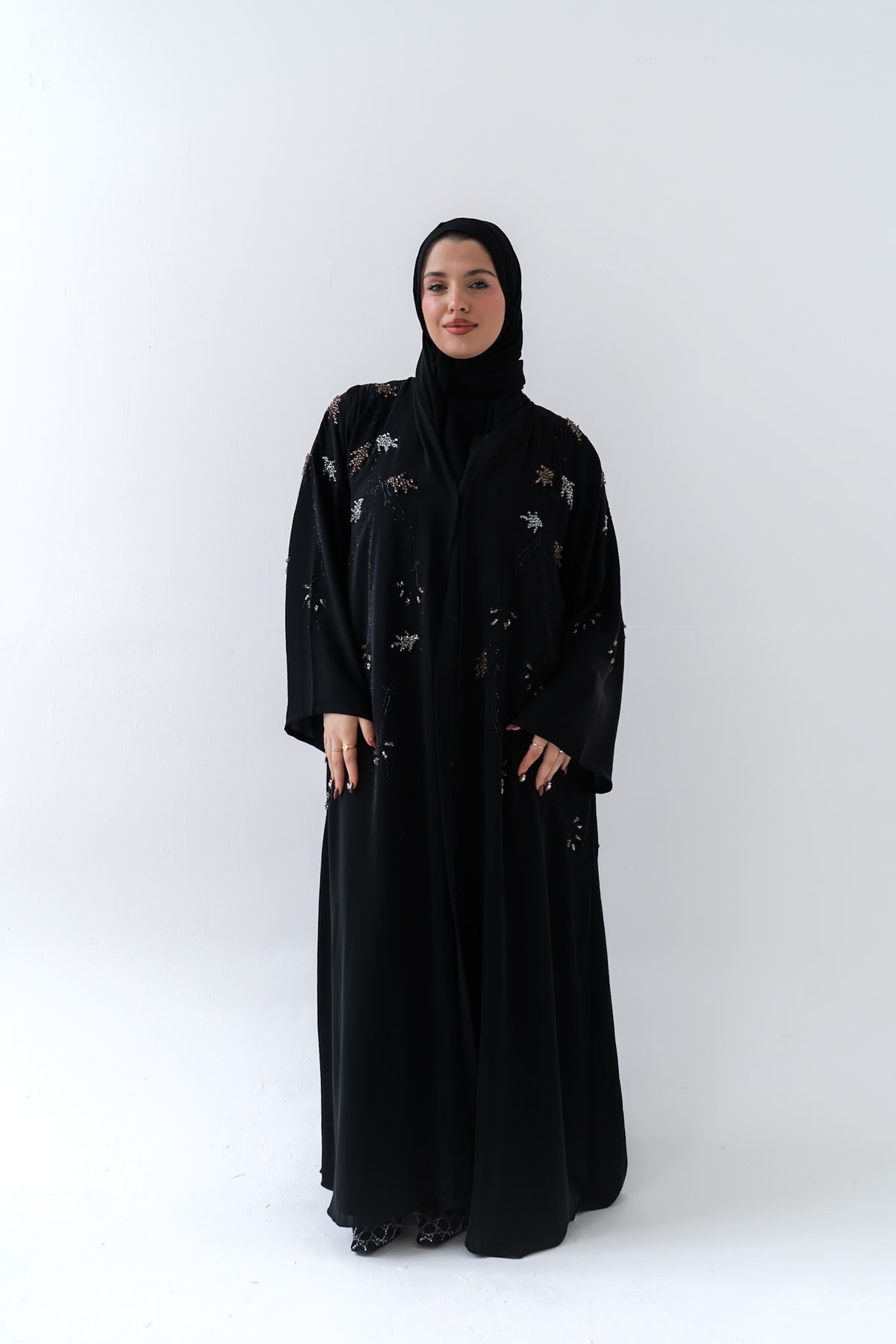 Thuraya Abaya