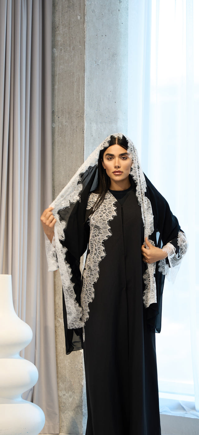 Élan Amira Abaya