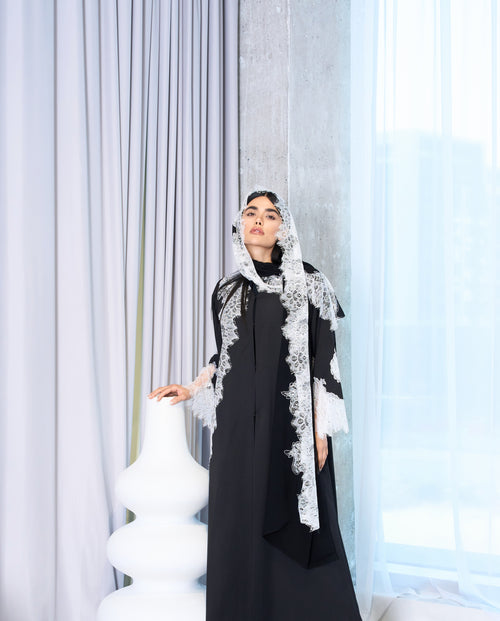 Élan Amira Abaya