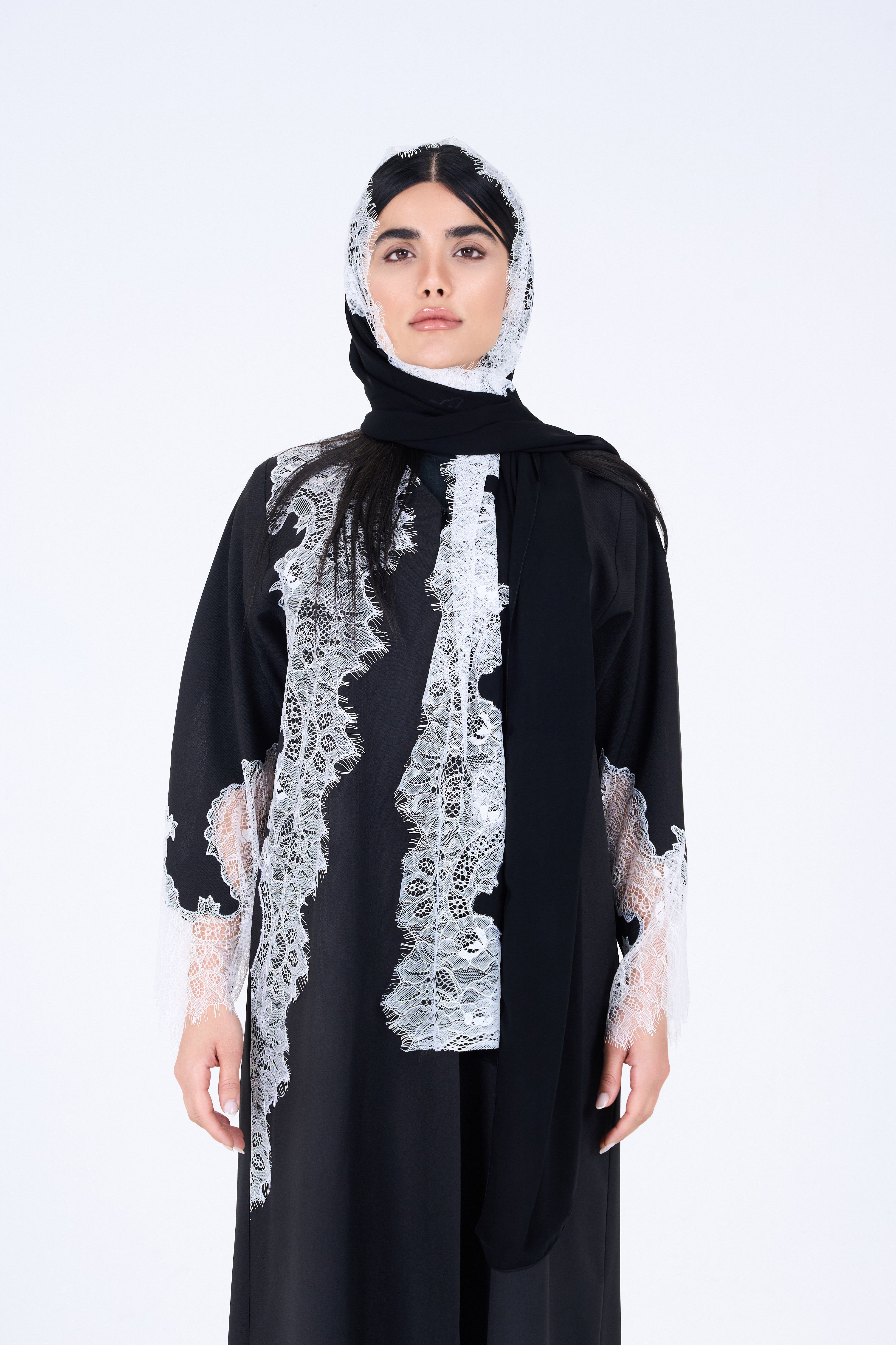 Élan Amira Abaya