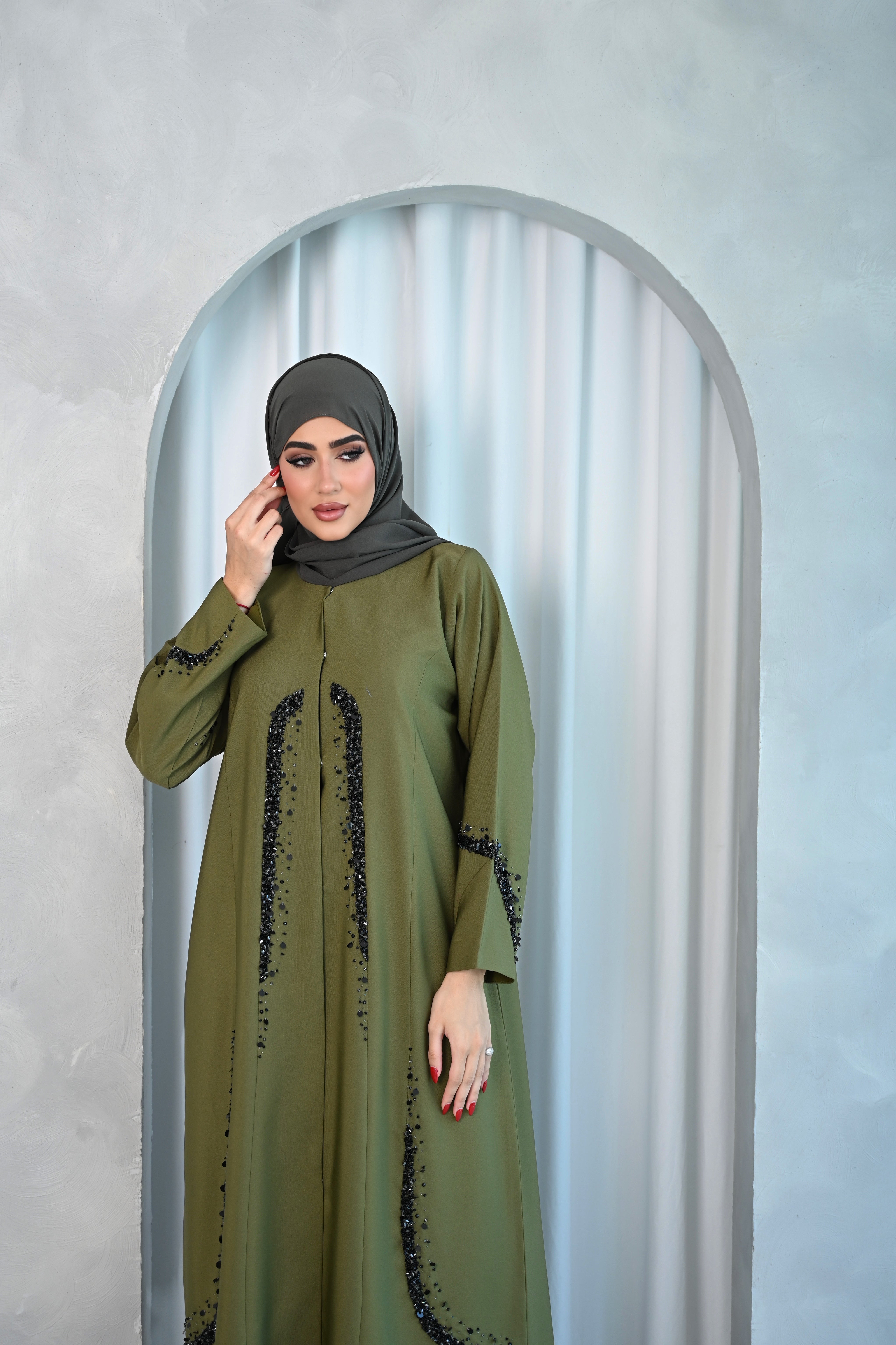 Zahra Olive Abaya