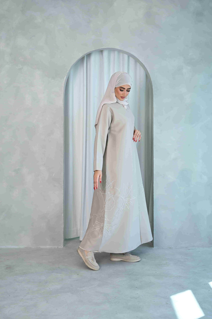 Graceful Elegance: Embroidered Minimalist Abaya