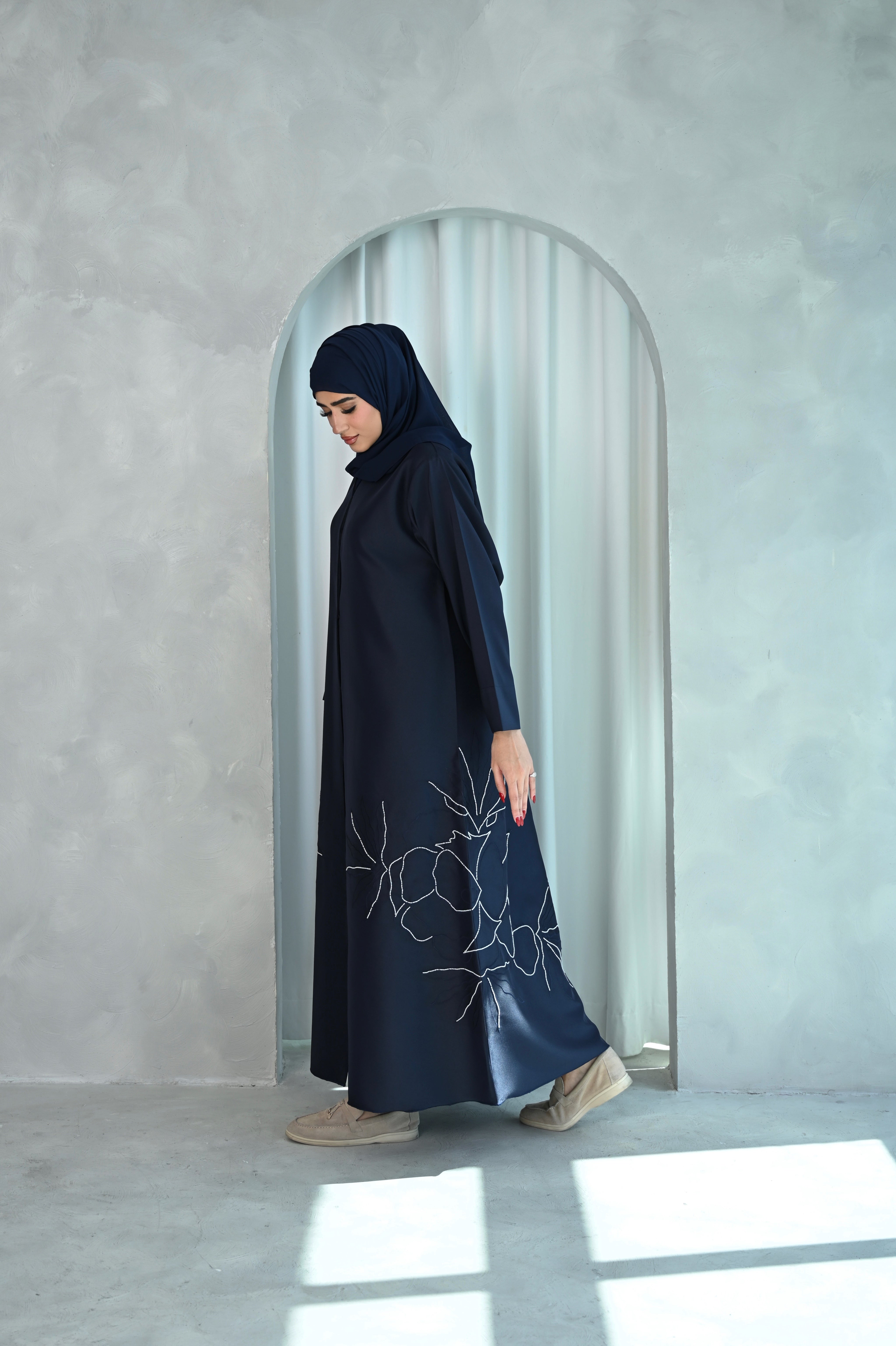 Zahra Al-Layl Abaya