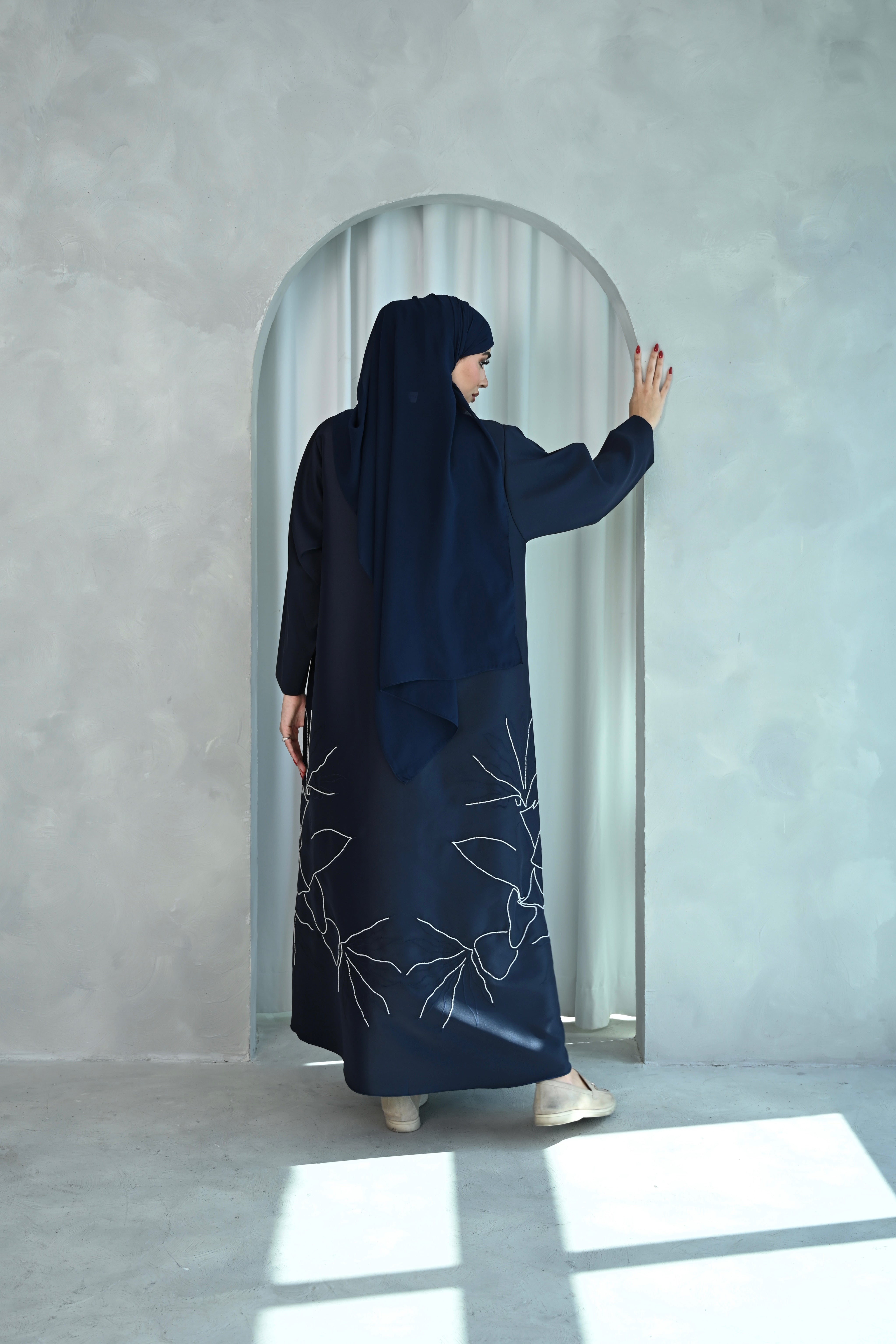 Zahra Al-Layl Abaya