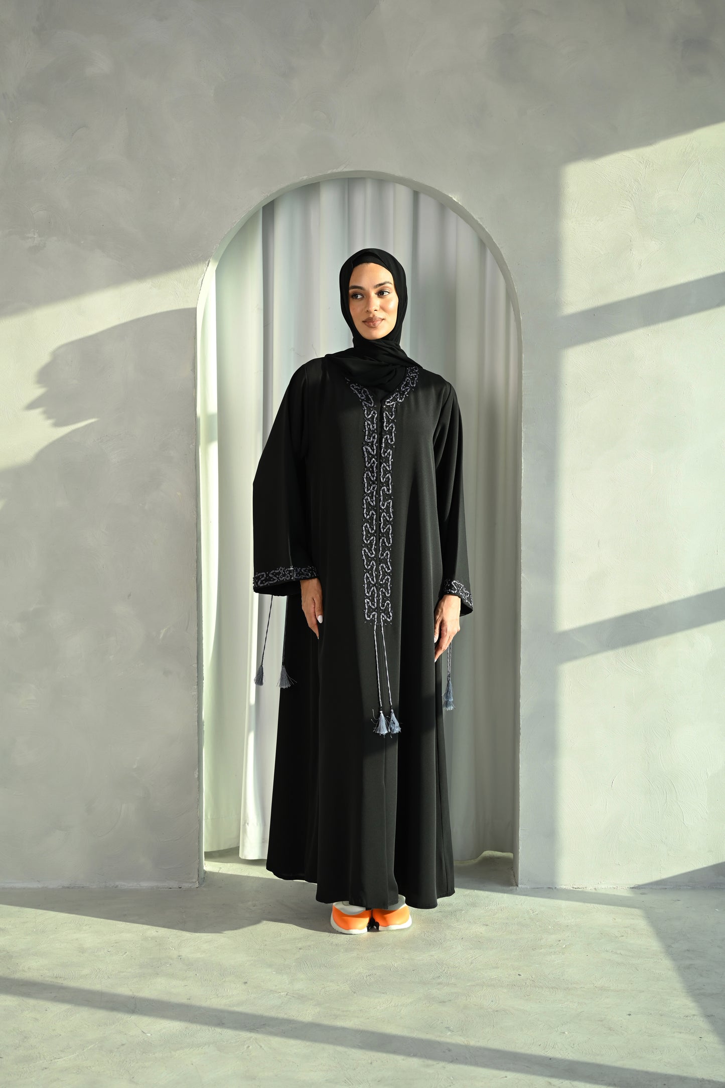 Dana Tassel Abaya