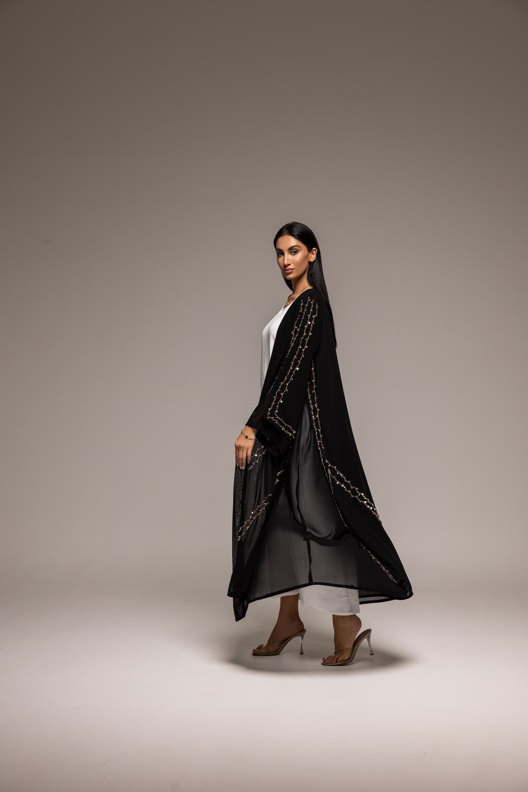 Elegant Noir: Sequin-Embellished Black Abaya