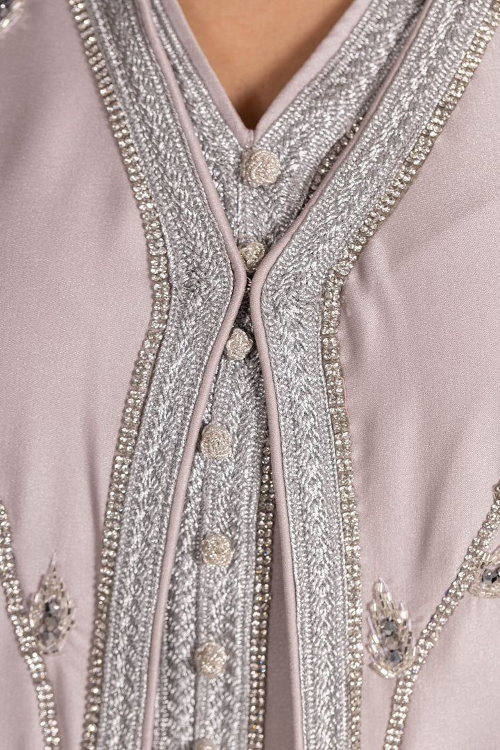 Elegance in Silver Embroidery: The Lavender Kaftan