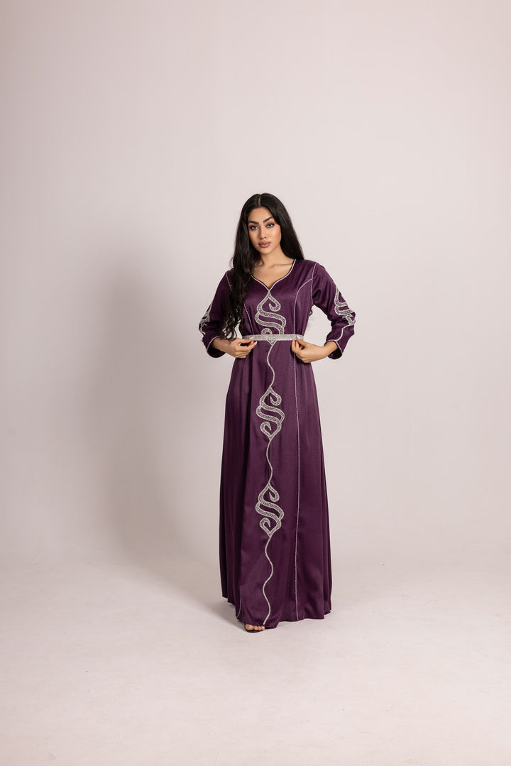 Embroidered Opulence: The Purple Velvet Kaftan with Lustrous Accents