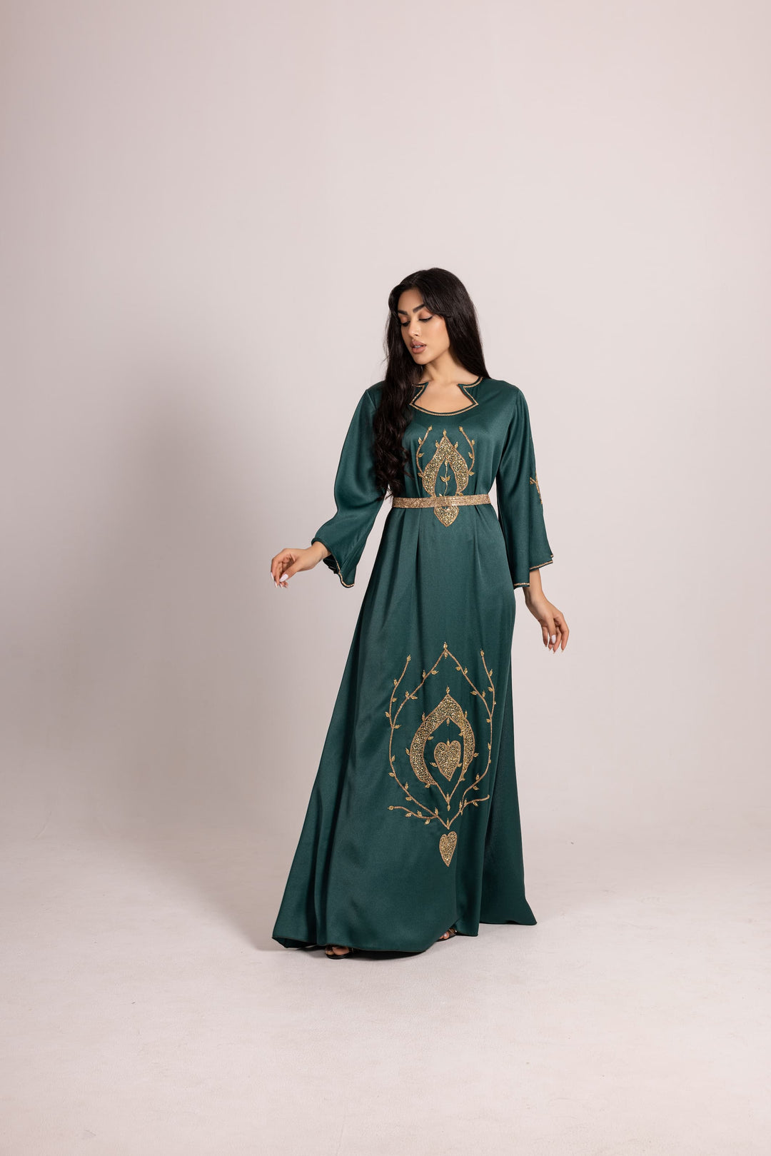 Emerald Enchantment: Majestic Gold-Adorned Kaftan