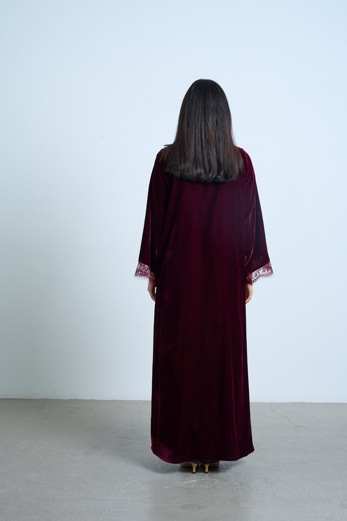 Amani Garnet Abaya