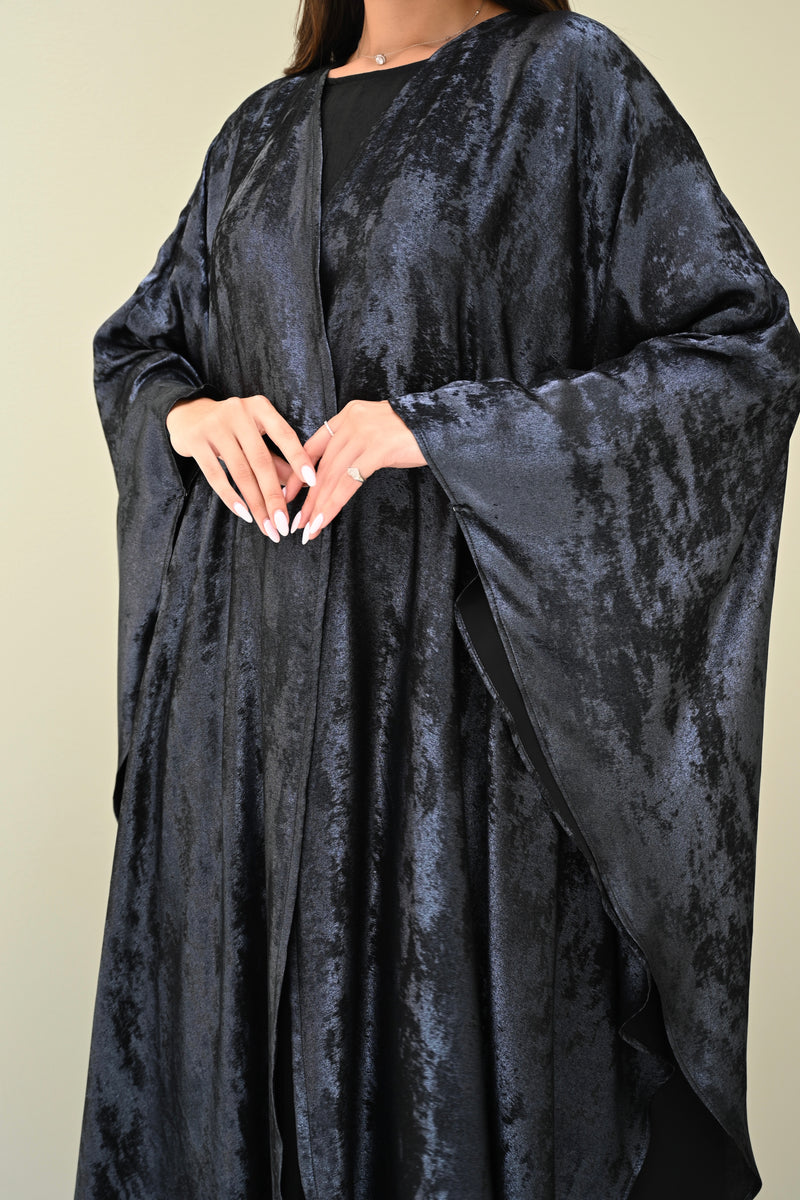 Layali Velvet Abaya – Night Elegance